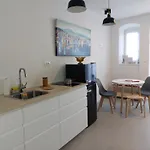 Secret Garden Apartment
